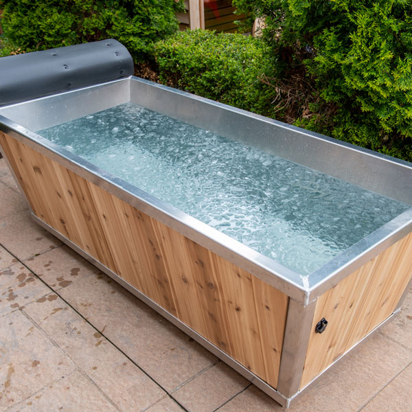 The Polar Plunge Tub — photo 2 of 7